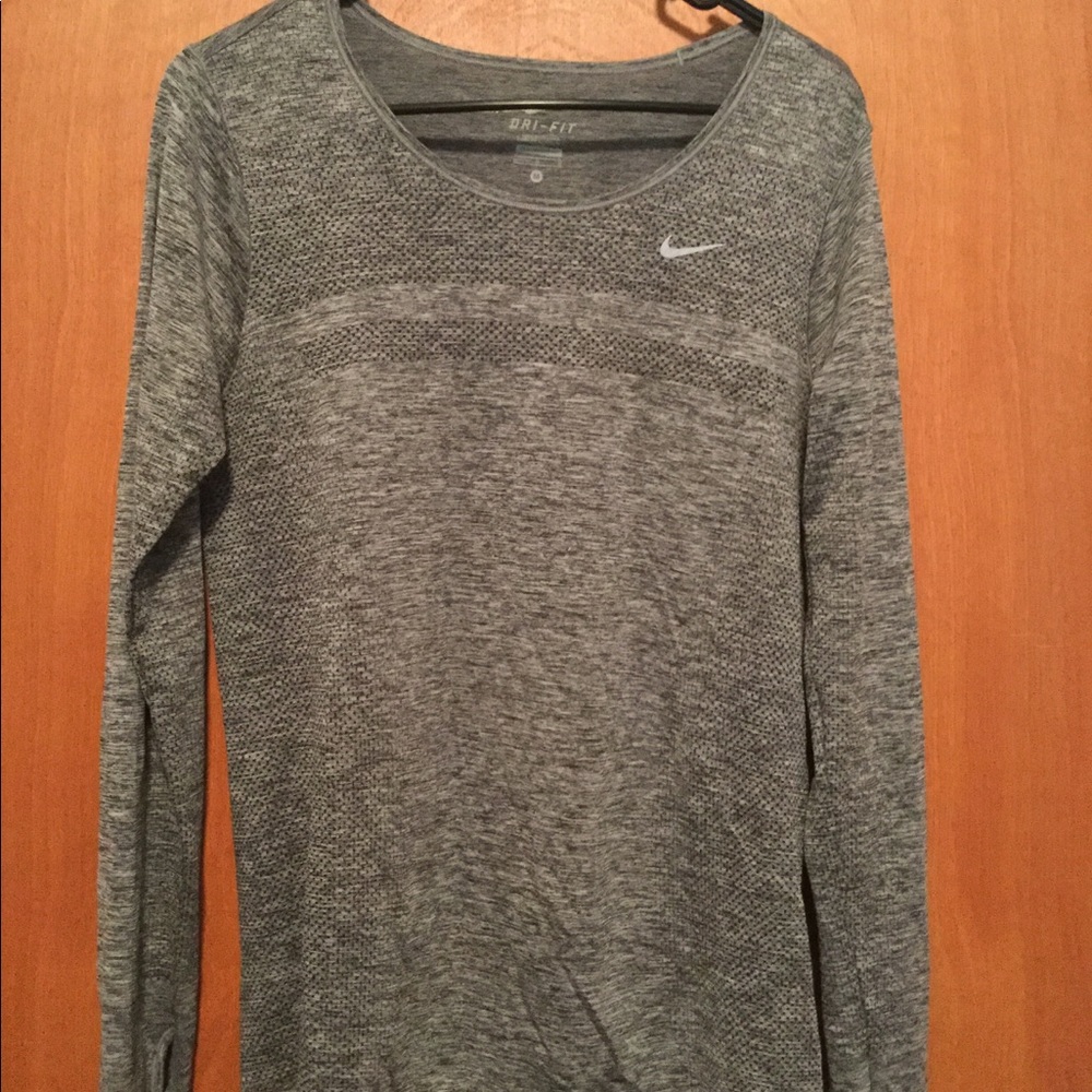 Nike dry fit women’s long sleeve